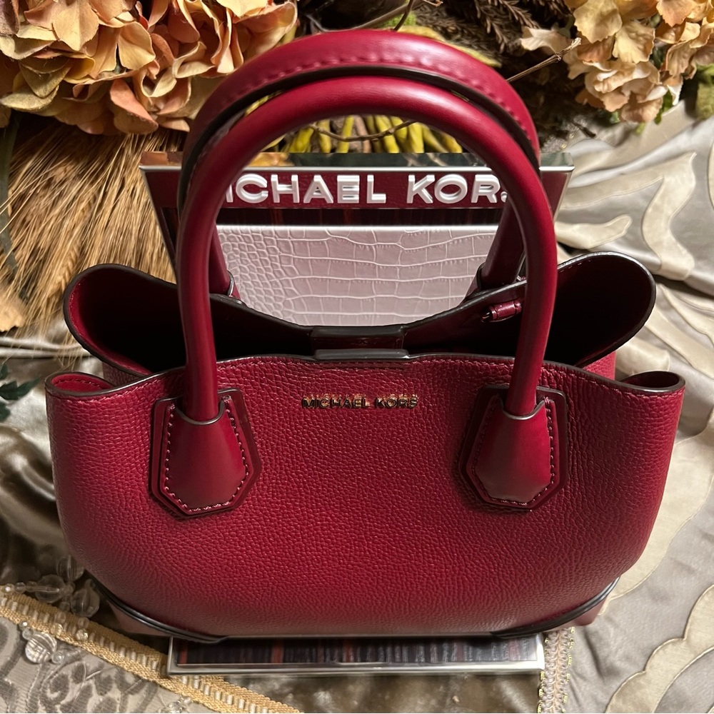 SOLD Michael Kors Mercer Gallery Small Studio Satchel - Picture 5 of 12